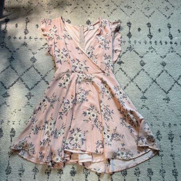 Altar’d State Floral Mini Dress Women’s M – Blush Pink Ruffle Sleeve - Picture 1 of 9
